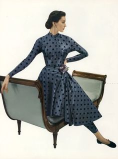 30 Stunning Photos of American Supermodel Dovima in the Early 1950s30 Stunning Photos of American Supermodel Dovima in the Early 1950s Fifties Fashion, Design Moda, Circle Dress, Vintage Fashion Photography, Vogue Magazine, 60s Fashion, 50s Fashion, 1950s Fashion, Fashion Photo