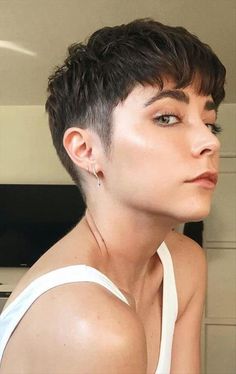 Pixie Cut Styling Tutorial, Pixie Cut Tutorial, Game Hairstyles, Styling Hairstyles, Androgynous Hair, Tutorial Hair, Pixie Haircut For Thick Hair, Short Hair Undercut