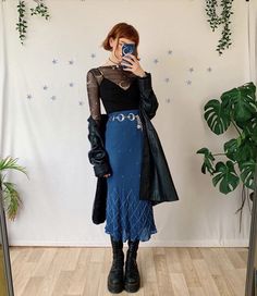 from @libertymai on instagram Liberty Mai, Witchy Outfits, Witchy Clothing, Thrifted Clothing, Estilo Indie, Witch Fashion, Witchy Fashion, Witch Outfit, Style Box