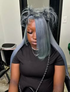 Pinby: @theaishaaaa 💕 Grey Wig Hairstyles, Blue Wig Black Women, Grey Wig Install, Exotic Wigs, Straight Wig Hairstyles Black Women, Straight Wig Hairstyles, Wig Hairstyles Black Women, 21st Birthday Hairstyles, Girly Hairstyles