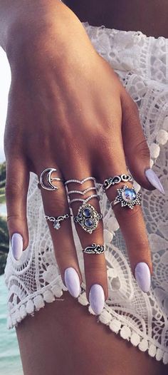 Boho jewelry style Body Chains, Nail Ring, Boho Style Jewelry, Styl Boho, Nude Nails, Black Nails, Hippie Style