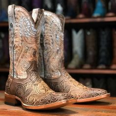 Tanner Mark Men's Hand Tooled Square Toe Leather Boots $199.99 with Free Shipping. To Buy Call 323-312-3317 or click on the picture.
#Caballobronco #tannermarkboots #botasvaqueras #botasdecuero #botasdecuerocincelado #handtooledboots #squaretoeboots #cowboyboots #westernfashion #westernstyle #Tannerboots #genuineleather #botasexoticas #tannermarkhandtooledboots #botinescharros #botines #tannerbootsmocha #squaretoeboots #botastannermark #botastanner #viral #virals #viralpost #mensboots Indian Boots, Square Toe Leather Boots, Mens Western Style, Trash Fashion, Square Toe Western Boots, Cowboy Boots Mens, Wedding Boots, Vintage Cowboy Boots, Estilo Country