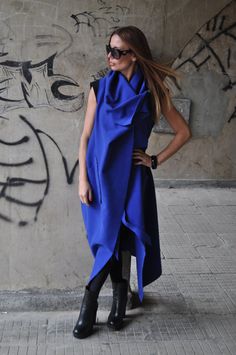 NEW Asymmetryc Extravagant Blue Cashmere Vest / by EUGfashion Asymmetrical Coat, Coat Plus Size, Elite Fashion, Women Vest, Sleeveless Coat, Wool Winter Coat, Gilet Long, Blue Coat, Street Swag