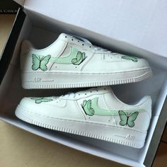 Sage Green Butterfly Air Force 1 Custom Check more at https://danielcustoms.com/product/sage-green-butterfly-air-force-1-custom/ Sage Green Air Force 1, Sage Green Nikes, Sage Green Nike Shoes, Custom Air Force 1 Green, Green Custom Shoes, Sage Green Quince Shoes, Quinceanera Shoes Sneakers Green, Air Force 1 Art, Air Force 1 Custom Ideas