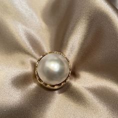 Stunning 12mm Natural Silvery Mabe Pearl With Pink Undertones Beautifully Set In Heavy 14k Ring. The Hallmarks Are On The Outside Of The Band (As Is Common For Eastern European Jewelry) And Are Barely Readable, But Has Been Tested 14k. Size 5, But Because Of The Width And Room Under The Pearl, Can Easily Fit A 6. This Ring Can Be Resized. Weighs A Hefty 15.7g! European Jewelry, Mabe Pearl, Jewelry Sale, Eastern European, The Pearl, Pearl Ring, Womens Jewelry Rings, Estate Jewelry, Jewelry Sales