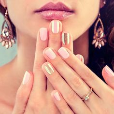 Gel Vs Dip Powder Nails What’s The Difference & Which Is Right For Pedicure Ombre, Halo Nails, Infinity Nails, Powder Manicure, Short Gel Nails, Dip Nails, Popular Nail Designs, Shellac Nails, Pink Acrylic Nails