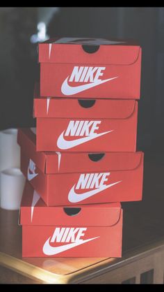 Best Sandals For Men, Nike Logos, Fitness Motivation Wallpaper, Sneakers Wallpaper, Nike Free Runners, Hypebeast Wallpaper, Curvy Petite Fashion