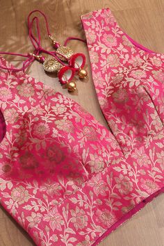 Yellow Blouse Design, Pink Bridal Blouse, Blouse Desine, Neck Ideas, Pink Saree Blouse, Saree Jacket, Pink Blouse Designs, Boat Neck Blouse Design