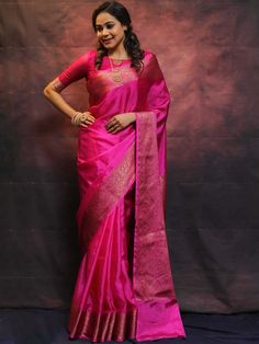 Banarasi soft lichi silk pink saree blouse, designer saree with zari work, Indian jacquard saree for wedding, festival saree with rich pallu Saree Details:  Saree Color: 1) Pink 2) Dark Blue 3) Green Saree Length: 5.5 Meter Saree Fabric: Banarasi soft lichi silk Saree Work : Pure Golden zari weaving beautiful Jacquard work Blouse Details : Blouse Color: Matching. Blouse Length: 0.8meter Blouse Fabric : Banarasi soft lichi silk Blouse Work : Heavy Brocade blouse. Blouse wear by model is just for Pink Saree Blouse, Festival Saree, Saree For Wedding, Jacquard Saree, Blouse Designer, Plain Saree, Brocade Blouses, Party Kleidung, Green Saree