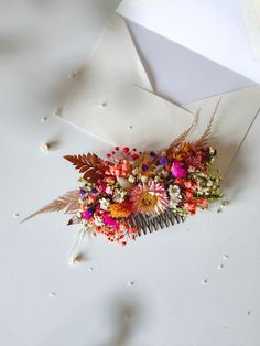 Rustic bridal flower hair comb.  The flower hair comb is made of preserved and dried material. It's fragile natural material so some material may fall off, especially during transport. It shouldn't change the overall look/design of the hair comb. When stored in dry and dark place, our products last 10-15 years. We can also make you other matching accessories. Please message me for more information. :) ---------------------------------------------------------------- SHIPPING INFO FOR EU ORDERS: S Summer Wedding Hair, Pink Wedding Accessories, Handmade Bridal Hair Accessories, Wedding Flower Comb, Wedding Headpiece Vintage, Bridal Flower Hair Comb, Romantic Bridal Hair, Flowers Wild, Flower Comb