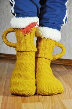 Crochet socks in the shape of beer mug with a shrimp. Funny gift for him on any holiday. Handknitted gag present for men with good aence of humor. Colour: mustard yellow. Size: you can order any size (check variants or send me a message). Shipping: standard or express with a track number worldwide. Find more in the CrochetingsShop: - funny scarves and hats: https://www.etsy.com/shop/CrochetingsShop?section_id=24681660 - cats: https://www.etsy.com/shop/CrochetingsShop?section_id=28111885 - dogs: Crochet Beer Mug, Shrimp Funny, Crochet Beer, Unusual Gifts For Men, Funny Crochet, Retirement Gifts For Men, Crochet Men, Funny Gifts For Men, Sock Crafts