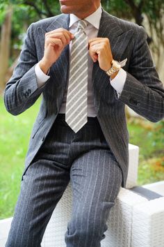 Italian Style Suit, Italian Mens Fashion, Mens Suit Style, Der Gentleman, Mens Tie, Tie Men's, Suit Up, Men's Suit, Suit Style