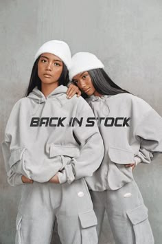 Streetwear Photoshoot Ideas, Streetwear Poses, Sisters And Seekers, T-shirt Photography, Studio Photography Poses, Business Photoshoot, Branding Photoshoot Inspiration