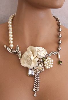 Bridal Necklace Pearls and Rhinestones. Flowers And Pearls, Perfect Pearls, Bridal Pearl Necklace, Seat Belts, Repurposed Jewelry, Necklace Chunky, The Necklace, Brooch Necklace