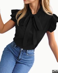 Fisdy - Camisa clásica de manga corta con botones en color liso y elegante pajarita Bowknot Blouse, Lace Sleeve Shirt, Simple Bow, Bow Tie Blouse, Bow Shorts, Cap Sleeves Blouse, Short Sleeve Shirt Women, Shirts Women Fashion, Button Down