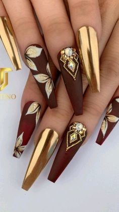 Fall Manicures, Maroon Nail, Deco Nails, 2023 Nails, Unghie Nail Art, Maroon Nails, Fancy Nails Designs, Stylish Nails Designs, Nails Design With Rhinestones