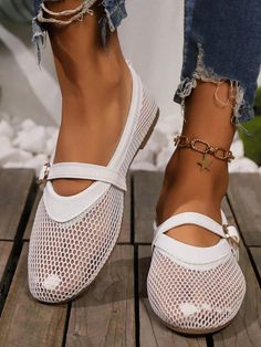 Stylish and Comfortable Mesh Ballet Flats: Perfect for Everyday Wear a Women Ballet Flats, Mary Jane Ballet Flats, Elegant Flats, Comfy Flats, Chic Heels, Summer Flats, Leather Flat Shoes, Womens Ballet Flats, Womens Mid Calf Boots