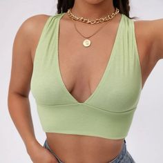 Shein Light Green Cropped Shirt. Super Cute And Never Worn V Neck Tank Top, Cropped Tops, Cardigan Long, Ribbed Crop Top, Summer Chic, Vest Fashion, Heat Styling Products, Bustiers, Pastel Goth