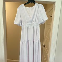 Never Worn - Bought For Engagement Pictures Did Not Wear Elegant Amazon Dresses For Vacation, Amazon White Beach Dress, White Amazon Beach Dress, White Beach Dress By Amazon, Amazon V-neck Dress For Day Out, White Amazon Dresses For Vacation, Amazon White Vacation Dress, Amazon Short Sleeve Dresses For Spring, White Summer Dress From Amazon