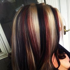 Pinwheel Hair Color, Skunk Hair, Red Blonde, Hair Streaks, Pretty Hair Color, Hair Stylies, Hair Color Highlights, Hair Color And Cut