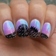 Roller coaster nail art Fake Nails, Diy Nails, Nail Tips, Acrylic Nails, Nail Polish, Nail Designs, Nail Art, Nails, Art