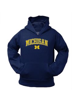 Those cold nights at the game won't keep your little Michigan fan from cheering on the team in Michigan Wolverines Long Sleeve Hoodie! Give them this Michigan Wolverines Youth Navy Blue Parker Game Day Hooded Sweatshirt to keep warm in the stands. This Wolverines Long Sleeve Hoodie features a screen print team graphic. Team-colored Hooded Top For Fan Gear, Collegiate Hooded Tops For Game Day, Collegiate Team-colored Hoodie For Game Day, Collegiate Hoodie In Team Colors For Game Day, Game Day Fan Apparel Hoodie, Fleece Hooded Top For Fan Gear, Hooded Fleece Tops For Fan Gear, Hooded Fleece Top For Fan Gear, Team-colored Sports Fan Hoodie For Winter