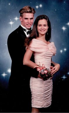 90s Prom Photos, 90s Formal Dress, Prom Fits, Retro Prom, Bach Bash, 90s Prom, Grad Pictures, Matric Dance, Prom Couples