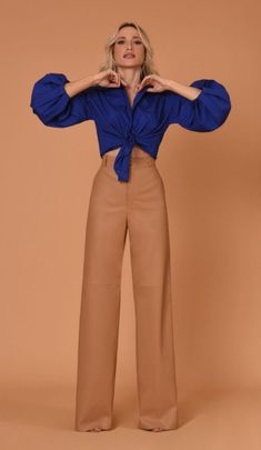 Havana Pants Outfit, Color Block Outfit Ideas, Classy Colour Combination, Color Blocking Outfits Classy, Colour Combinations Clothes For Women, Colour Blocking Outfit, Colour Combinations Fashion, Color Combos Outfit, Mode Kimono