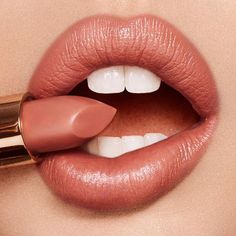 Lip Model, Matte Make Up, Beige Lipstick, Best Lipstick Color, Peach Lipstick, Coral Lipstick, Lipstick For Fair Skin, Perfect Lipstick, Rose Lipstick