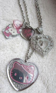 I Heart, Hello Kitty Necklace, Hello Kitty Y2k, Images Hello Kitty, Necklaces Cute, Hello Kitty Jewelry, Charmmy Kitty, Grunge Jewelry, Hello Kitty Aesthetic