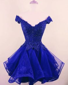 Organza Ruffle Dress, Dresses Ruffles, Ruffles Dresses, Elegant Homecoming Dresses, Quince Themes, Blue Quince, Black And Blue Dress, Quince Ideas, Cocktail Dress Prom