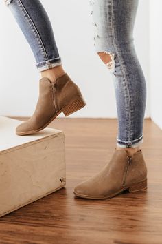 MIA Cliff Bootie Fit true to size! Great for wide feet! #ruralhaze #ruralhazeboots #idahostyle #idahoboutique #bootie #bootieseason #bootiestyle #springstyle #springshoeshopping #springshoesarehere #springshoecollection Boots 2022 Trend, Ankle Boots 2022, Fall Ideas, Model Fits, Clothing Ideas, Minimalist Style, Stacked Heel, Christmas List, Wedge Boot