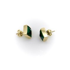 This is part of Chairish’s Fine Jewelry assortment.  Part of our signature collection, these 14k gold earrings feature pyramid-shaped malachites bezel set into square mounts. Malachite is known to be a healing stone, and so is the pyramid shape, which is said to be a powerful energy source. We choose two well-matched malachites, both with dark centers that lighten around the outer layers.   Malachite is healing stone connected to the heart chakra. It opens the heart to transformation and uncondi Chanel Stud Earrings, Pyramid Shape, Contemporary Earrings, Powerful Energy, Gemstone Stud Earrings, Gemstone Studs, Healing Stone, Signature Collection, Heart Chakra