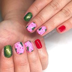 Capture the magic of a winter wonderland with these enchanting Christmas nail ideas. The intricate detailing on each nail is like having a tiny snow globe on your fingertips. Explore this winter wonderland on the blog and let your nails shine as brightly as your holiday spirit. Discover Christmas nail ideas, creative Christmas nail art ideas, and trendy Christmas nails. Photo credit - Instagram @abbydoesnails Christmas Nails Designs, Christmas Nail Design, Cute Christmas Nails, Christmas Gel Nails, Christmas Idea, Candy Christmas, Nail Forms, Festival Nails, Xmas Nails