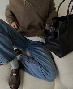 Loafers Outfit, Mode Casual, Winter Trends, 가을 패션, Autumn Outfit, Mode Inspiration, Winter Fashion Outfits, Fall Winter Outfits, Fall Outfit