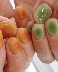 Summer Nail 2024 Trends Orange, Orange Themed Nails, Yellow Jelly Nails, Orange Green Nails, Yellow Green Nails, Green And Orange Aesthetic, Orange Fruit Nails, Green And Orange Nails, Green Jelly Nails