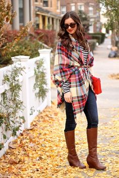 Tartan outfits for Women - 17 Ways to Dress Up Fashionably How To Wear Belts, Blanket Scarves, Outfits And Accessories, Outfit Trends, How To Wear Scarves, Winter Trends, Thanksgiving Outfit, Looks Chic, Blanket Scarf