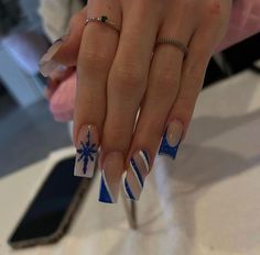 Dark Blue Christmas Nails Winter, Blue Nail Designs Christmas, Dark Blue Winter Nail Designs, Blue And White Christmas Nail Designs, White And Blue Nails Christmas, Dark Blue Nails Christmas, Christmas Nails White And Blue, Dark Blue Holiday Nails, Christmas Nails Dark Blue