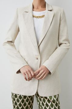 Introducing our Linen Look Blazer, the perfect addition to your wardrobe for a touch of sophistication and style. Crafted with a blend of high-quality materials, this blazer offers a luxurious linen-like texture that exudes elegance. Its tailored fit and sleek design make it suitable for both formal and casual occasions, allowing you to effortlessly elevate any outfit. The blazer features a classic lapel collar, button closure, and functional pockets, adding practicality to its timeless appeal. Whether you're dressing up for a special event or simply want to add a polished touch to your everyday look, our Linen Look Blazer is a versatile and fashionable choice. Petite Jumpsuit, Petite Coat, Plus Size Coats, Tall Clothing, Luxury Linen, Petite Outfits, Fit N Flare Dress, Jeans For Sale, Jacket Sale