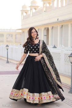 Cutwork Saree, Georgette Lehenga, Organza Lehenga, Bollywood Lehenga, Lengha Choli, Indian Wedding Wear, Ghagra Choli, Lehenga Saree