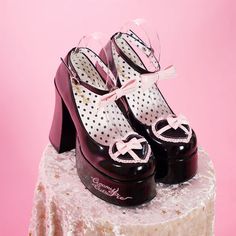 Kitty Heels, Pink Platform Heels, Pretty Heels, Pretty Shoes Sneakers, Fancy Shoes, Cute Comfy Outfits, Unique Shoes