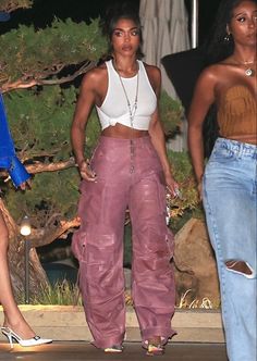 Concert Outfit Aesthetic Winter, Paris Street Style Spring 2023, Look Festival, Lori Harvey, Culture Magazine, Coachella Outfit, The Culture