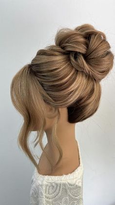 Updos For Straight Hair, Easy Elegant Bun Tutorial, High Bridal Updo Tutorial, Bridal High Updo Tutorial, High Bun Updo Tutorial Videos, Bridal Hair Bun Tutorial Videos, Thanksgiving Hairstyles, Up Dos For Medium Hair