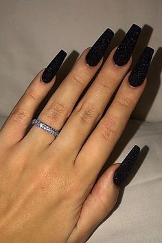 Black Nails For Prom, Nails For Prom, Black Prom Nails, Long Black Nails, Black Gel Nails, Fall Acrylic, Black Nails With Glitter, Trends Nails, Black Coffin Nails