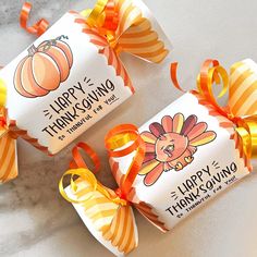 This hand-illustrated Turkey and Pumpkin treat box bundle is the perfect touch to add to your Thanksgiving table, school parties and seasonal celebrations!   You'll receive two treat box templates in your pdf download to print, cut, and assemble at home.  You may print as many copies as you need for personal use within one household or one classroom.  Everything that you see in my shop has been hand illustrated and designed by me. I never use clip art, ai imagery, or design templates and I never Thanksgiving Candy Favors, Thanksgiving Goodie Bag, Thanksgiving Table Favors, Treat Box Template, Kids Table Set, Turkey Treats, Thanksgiving Treats, Candy Holder, Small Gift Bags