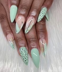 Fresh Manicure, Occasion Nails, Mint Green Nails, Mint Nails, Green Nail Art, Green Nail Designs, Pedicure Manicure, Green Nail, Modern Nails