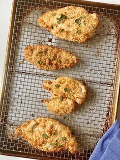 Cooked ritz cracker chicken on cooking rack. Ritz Cracker Chicken, Cracker Chicken, Kung Pao Chicken Recipe, Rice And Chicken, Ritz Cracker, Breaded Chicken Breast, Chicken Patties, Dinner Chicken, Like Chicken