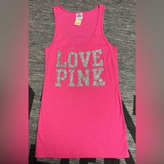 Size: Large Label Dated: 06/09 ** Brand New With Tags ** Pink Outfits Victoria Secret, Casual Outfits For Teens, Y2k Pink, 2000s Fashion Outfits, Pink Vs, Pinterest Outfits, Pink Tank, Pink Outfits, Pink Tank Top