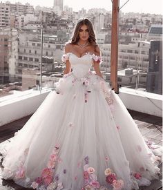 Luxury Ball Gown Wedding Dresses 2020 Sweetheart Off Shoulder Pink Flower Bridal Gown Backless Sweep Train Bride Dress Plus Size sold by MissZhu Bridal on Storenvy Boho Bridal Gowns, Wedding Dresses Cinderella, 파티 드레스, Bridal Ball Gown, White Wedding Dress, Tulle Ball Gown, Beaded Prom Dress, Engagement Dresses, Princess Wedding Dresses