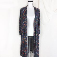 Lularoe Floral Sarah Duster Cardigan Purple Size Extra Small New With Tags, Never Worn. Keywords: Nwt, Xs, Pockets, Garden, Birds, Butterflies, Polyester, Open, Long Approximate Measurements Laying Flat: Bust (Pit To Pit): 18” Length (Shoulder To Hem): 40” (131) One Size Floral Print Fall Cardigan, One Size Floral Print Cardigan For Fall, Long Casual Cardigan With Floral Print, Long Floral Print Cardigan For Fall, Casual Long Floral Print Cardigan, Green Lace Blouse, Turquoise Cardigan, Cardigan Vest Sleeveless, Sleeveless Duster